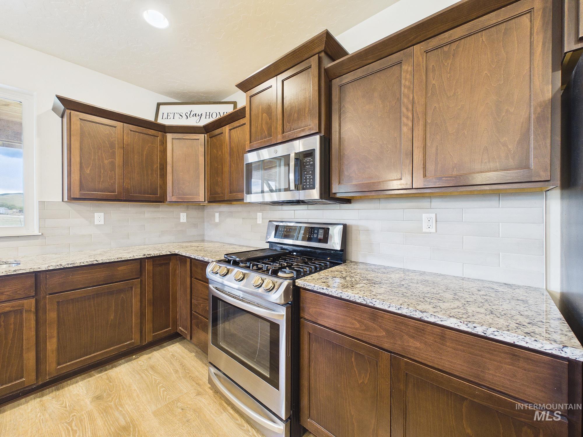 7210 Sweet Ola Hwy, Sweet, Idaho 83670, 5 Bedrooms, 4 Bathrooms, Residential For Sale, Price $1,100,000, 98982637