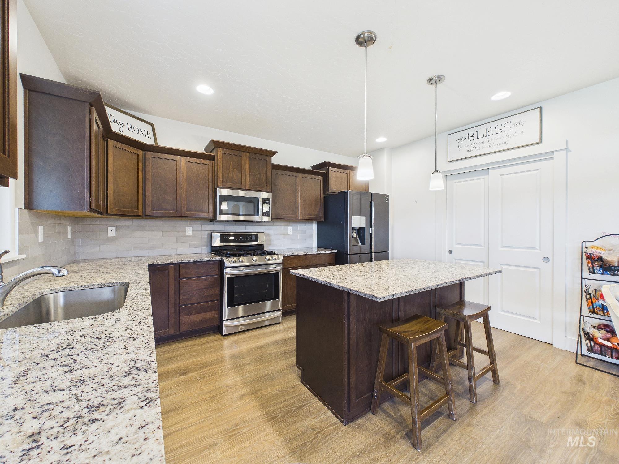 7210 Sweet Ola Hwy, Sweet, Idaho 83670, 5 Bedrooms, 4 Bathrooms, Residential For Sale, Price $1,100,000, 98982637