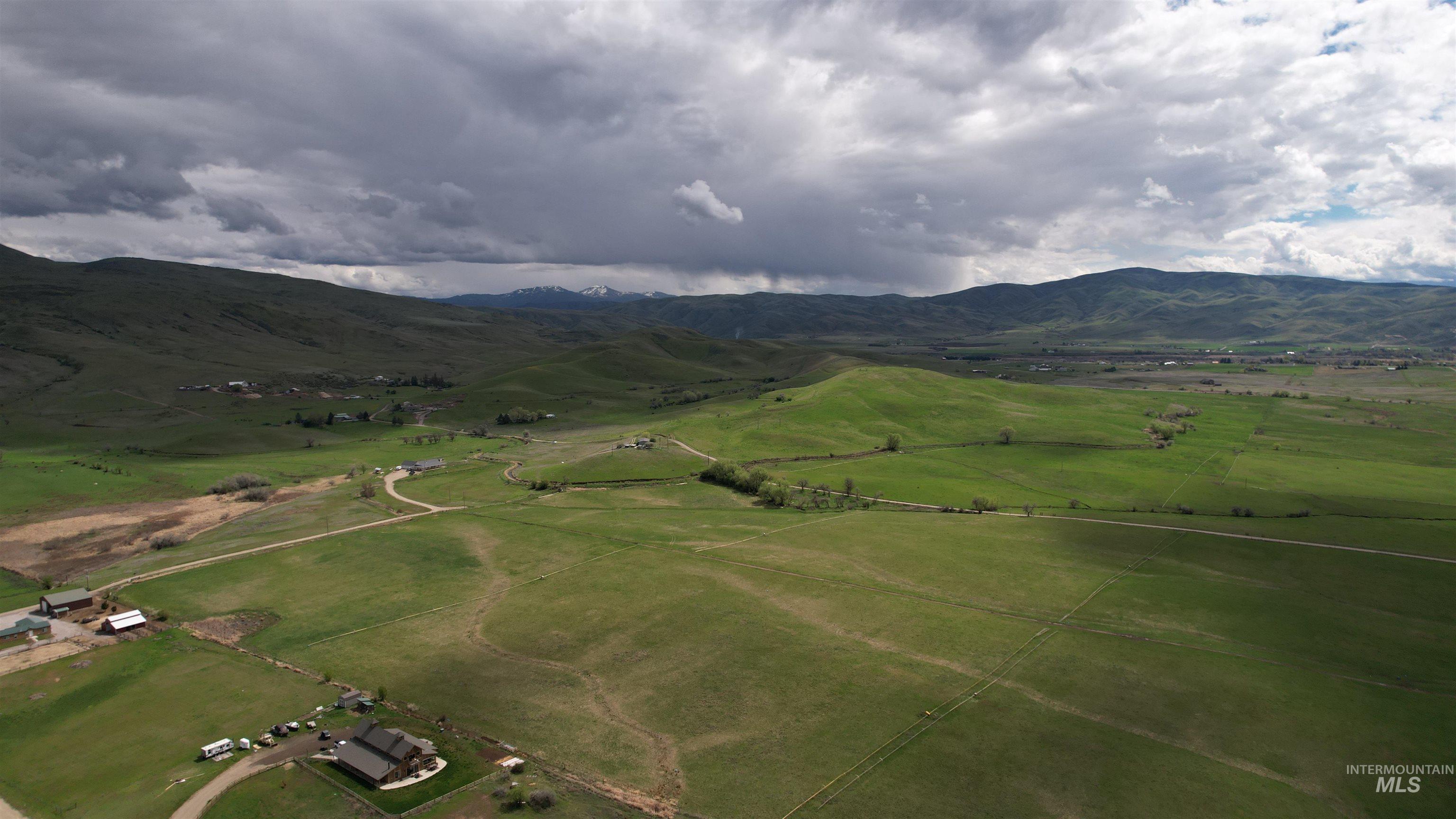 7210 Sweet Ola Hwy, Sweet, Idaho 83670, 5 Bedrooms, 4 Bathrooms, Residential For Sale, Price $1,100,000, 98982637