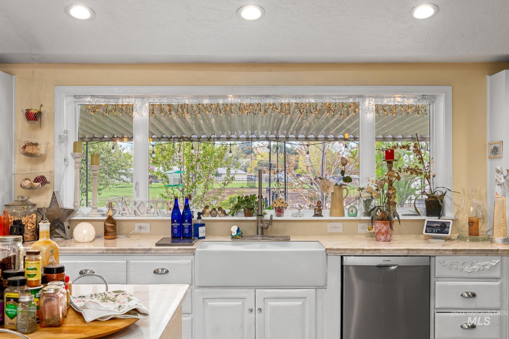 9325 W Wright St, Boise, Idaho 83709, 5 Bedrooms, 3 Bathrooms, Residential For Sale, Price $1,274,900, 98982639