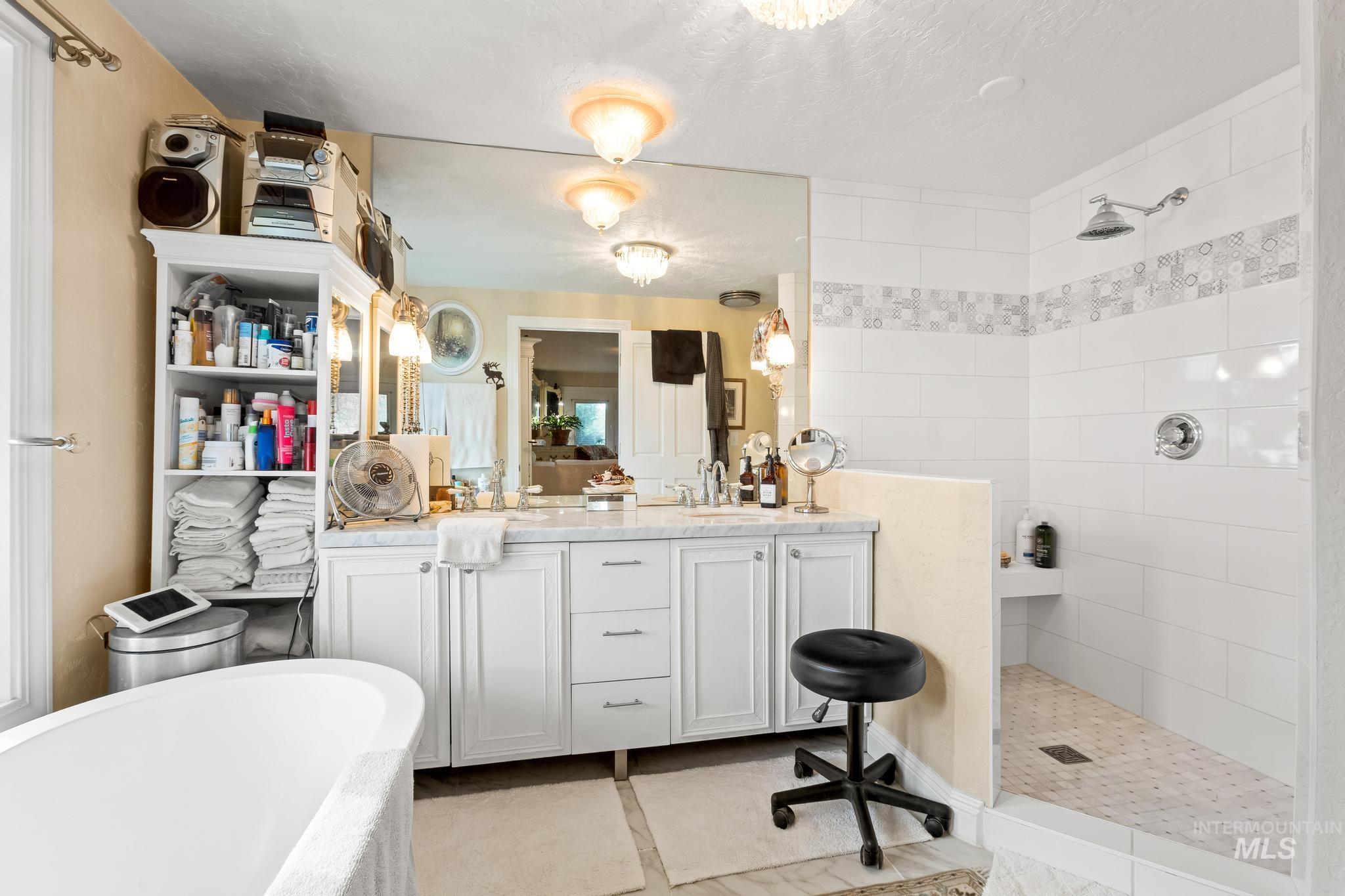 9325 W Wright St, Boise, Idaho 83709, 5 Bedrooms, 3 Bathrooms, Residential For Sale, Price $1,274,900, 98982639