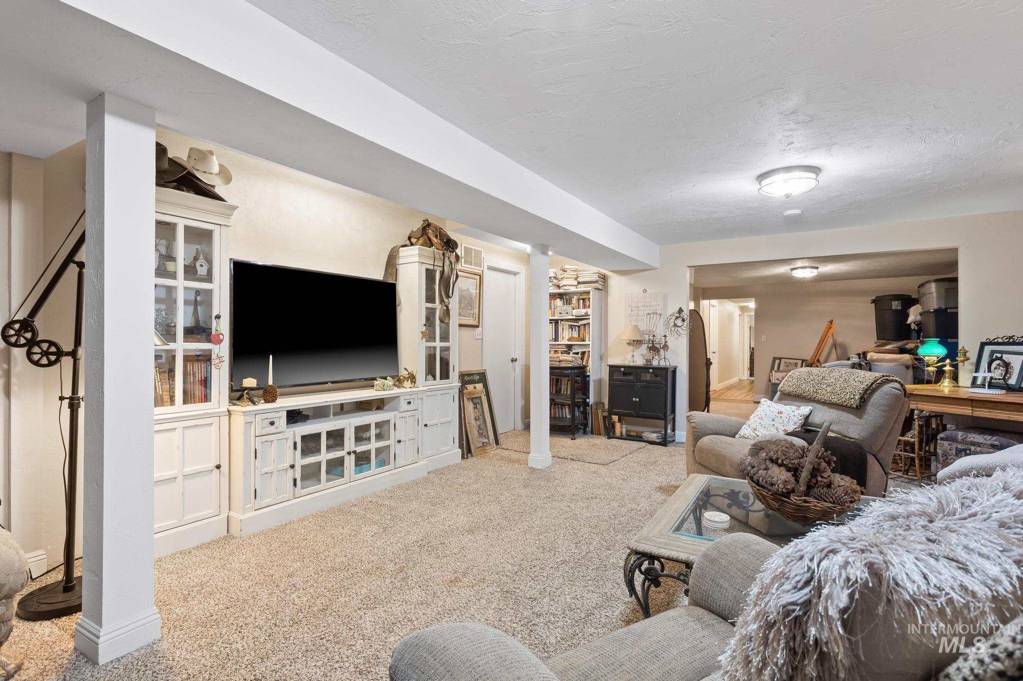 9325 W Wright St, Boise, Idaho 83709, 5 Bedrooms, 3 Bathrooms, Residential For Sale, Price $1,274,900, 98982639