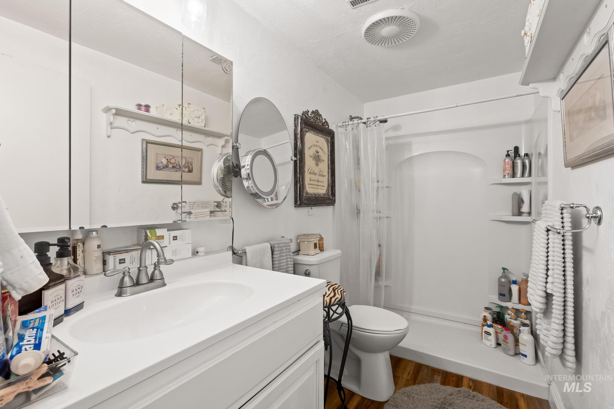 9325 W Wright St, Boise, Idaho 83709, 5 Bedrooms, 3 Bathrooms, Residential For Sale, Price $1,274,900, 98982639