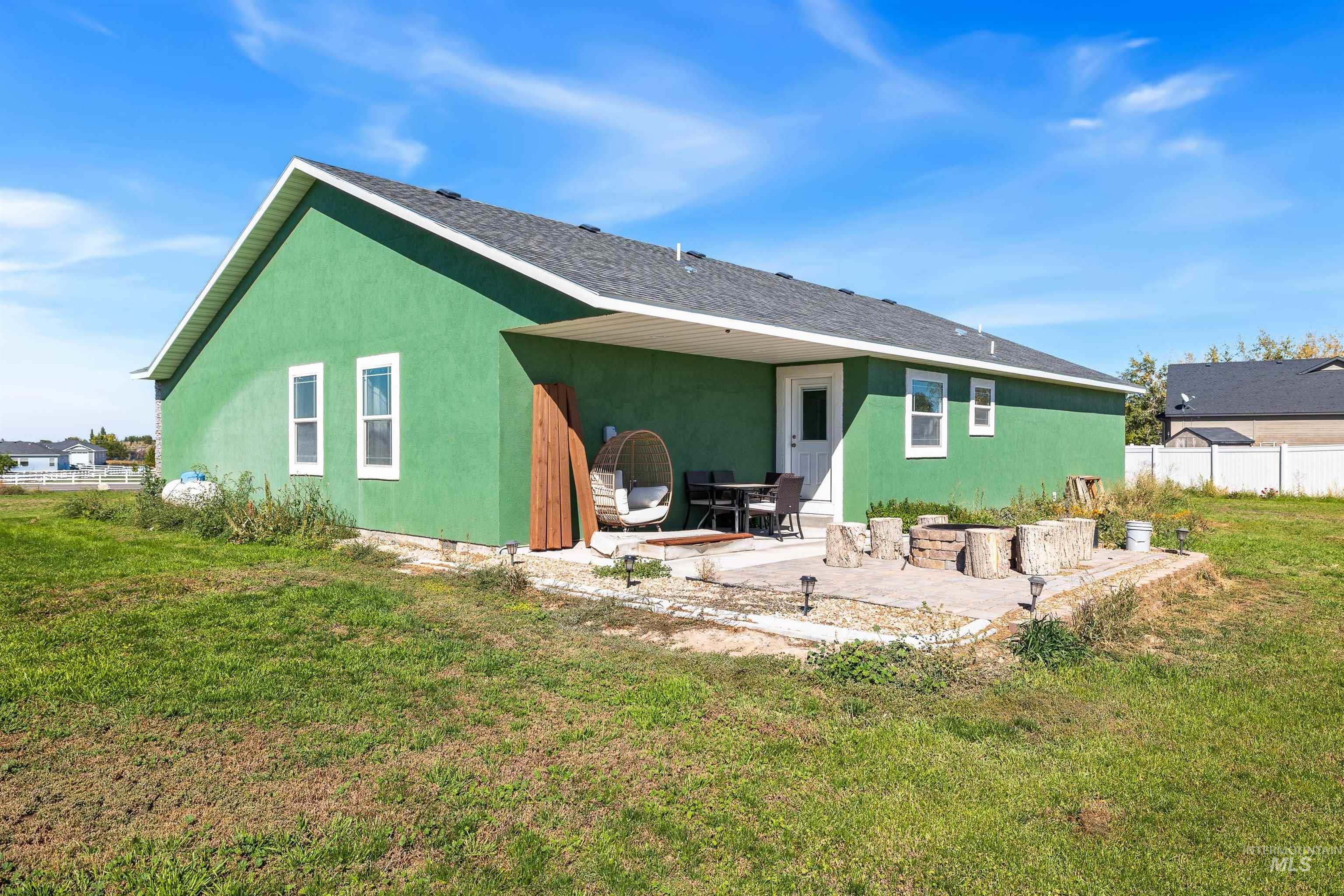 2495 E 3758 N, Twin Falls, Idaho 83301, 4 Bedrooms, 2 Bathrooms, Residential For Sale, Price $530,000,MLS 98982640