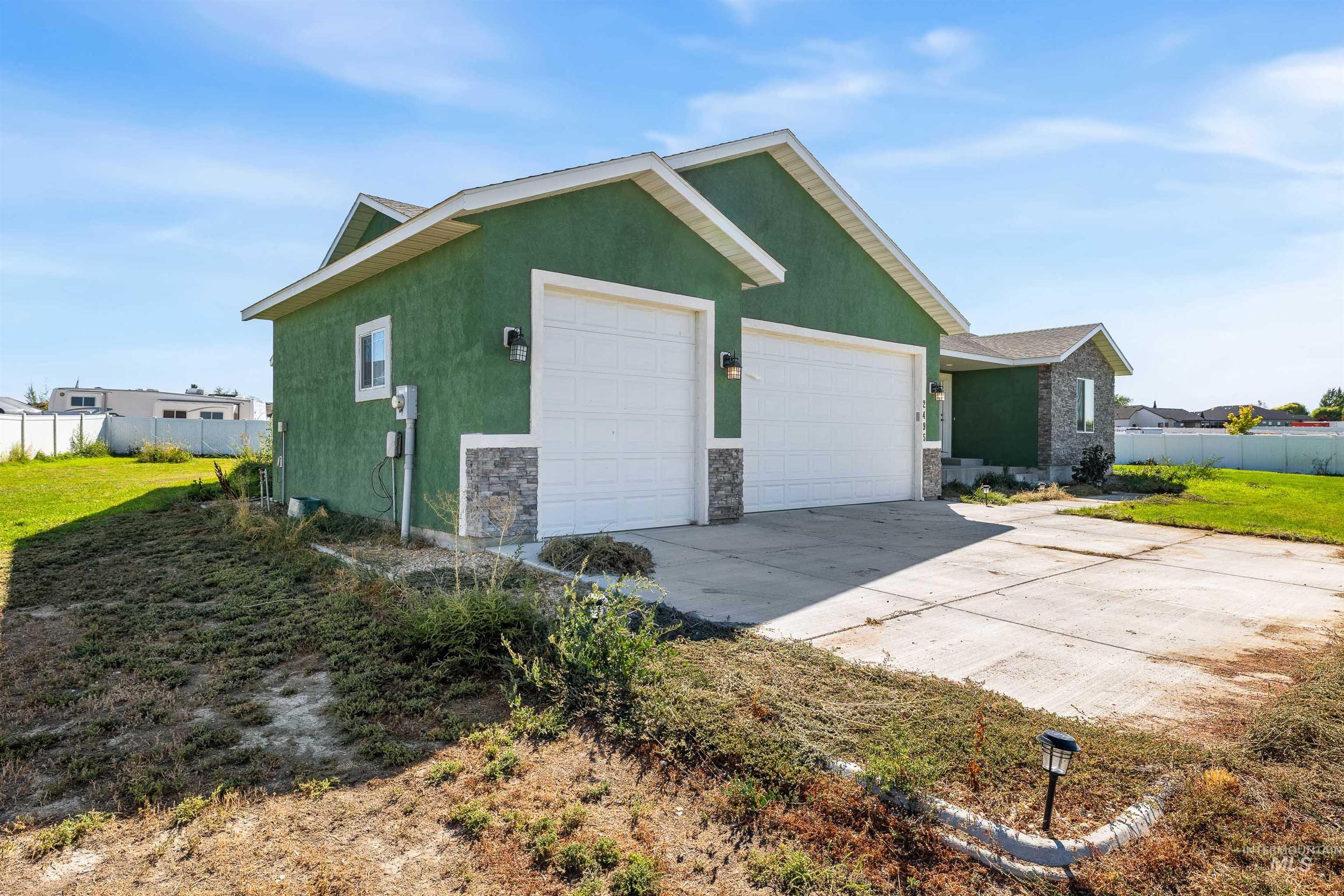 2495 E 3758 N, Twin Falls, Idaho 83301, 4 Bedrooms, 2 Bathrooms, Residential For Sale, Price $530,000,MLS 98982640