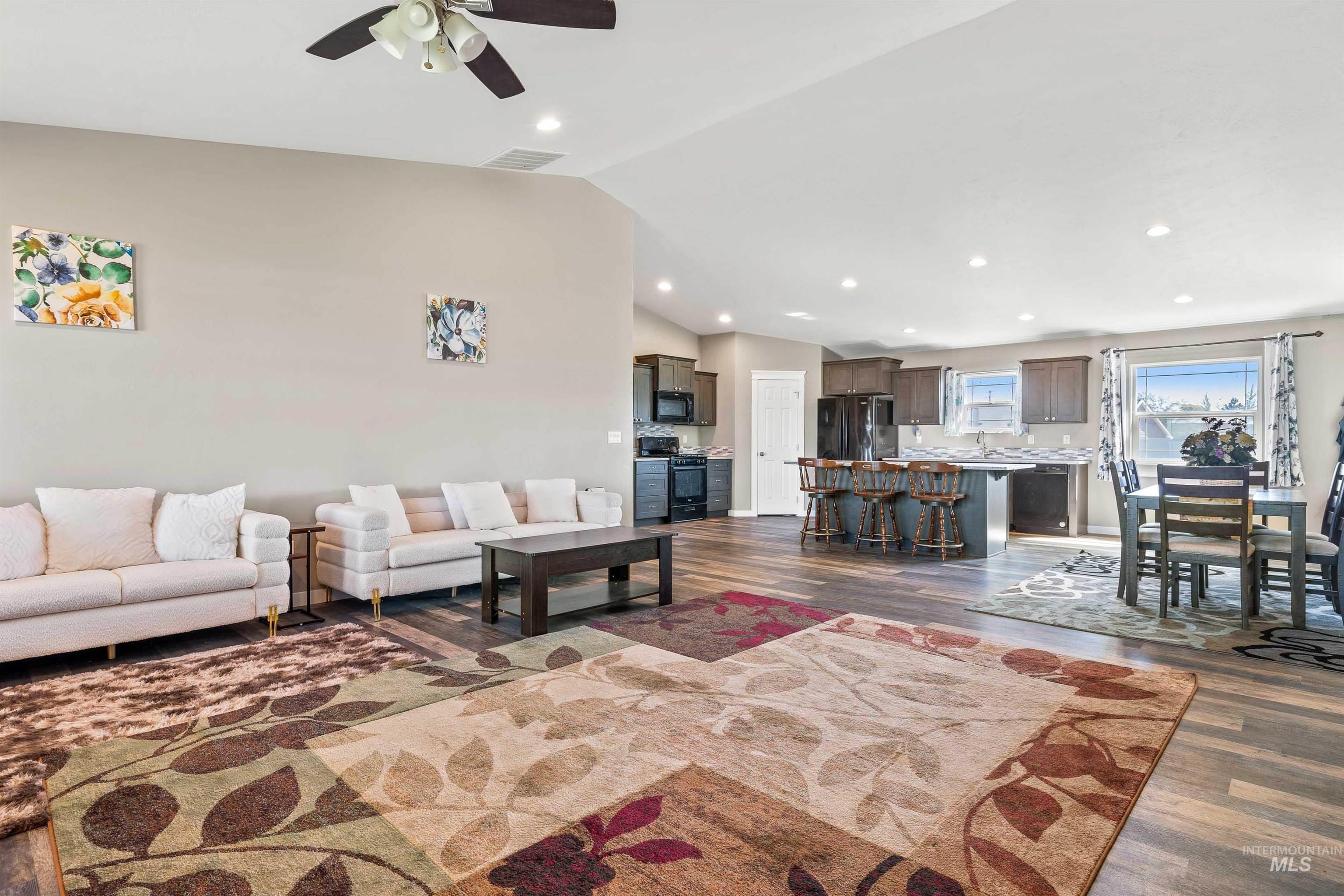 2495 E 3758 N, Twin Falls, Idaho 83301, 4 Bedrooms, 2 Bathrooms, Residential For Sale, Price $530,000,MLS 98982640