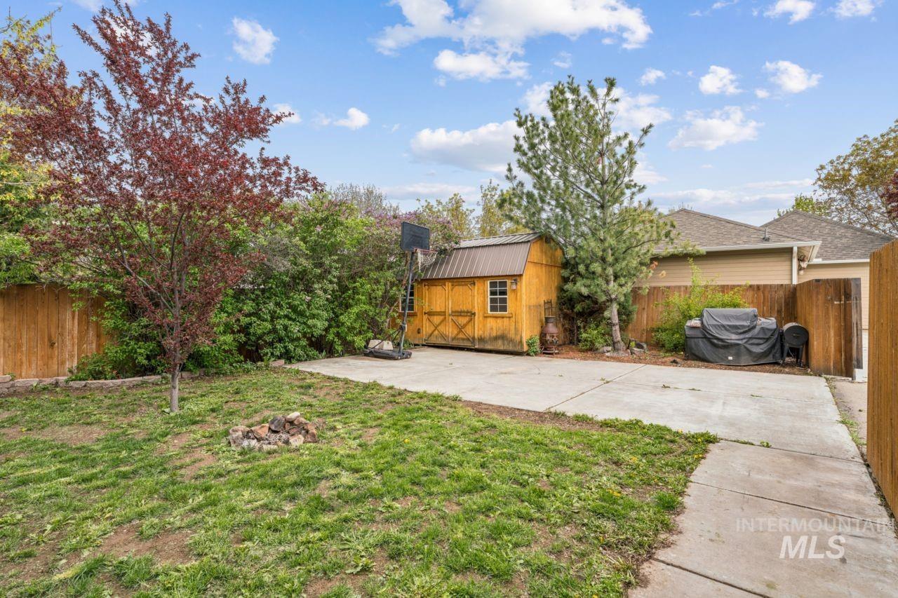 3840 N Jackie Ln, Boise, Idaho 83704, 3 Bedrooms, 1 Bathroom, Residential For Sale, Price $369,900,MLS 98982642