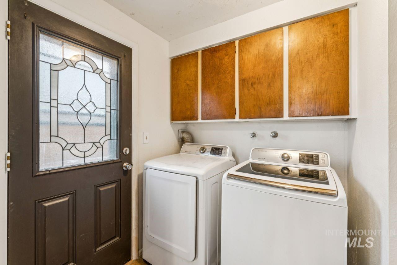 3840 N Jackie Ln, Boise, Idaho 83704, 3 Bedrooms, 1 Bathroom, Residential For Sale, Price $369,900,MLS 98982642