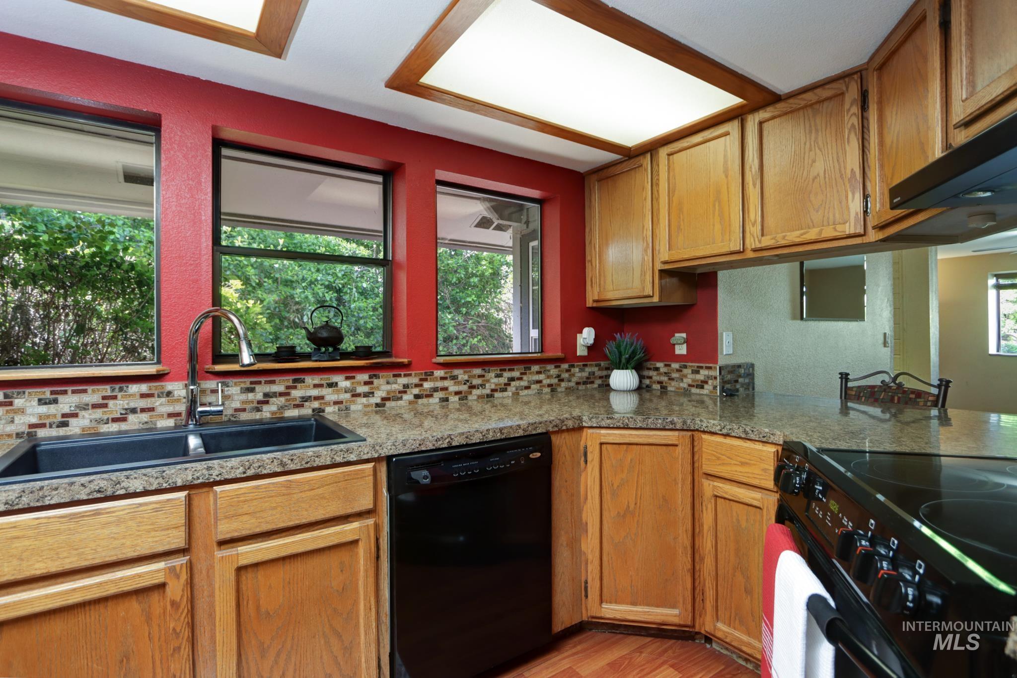 1774 N Jericho Rd, Meridian, Idaho 83646-1858, 3 Bedrooms, 2 Bathrooms, Residential For Sale, Price $449,000,MLS 98982646