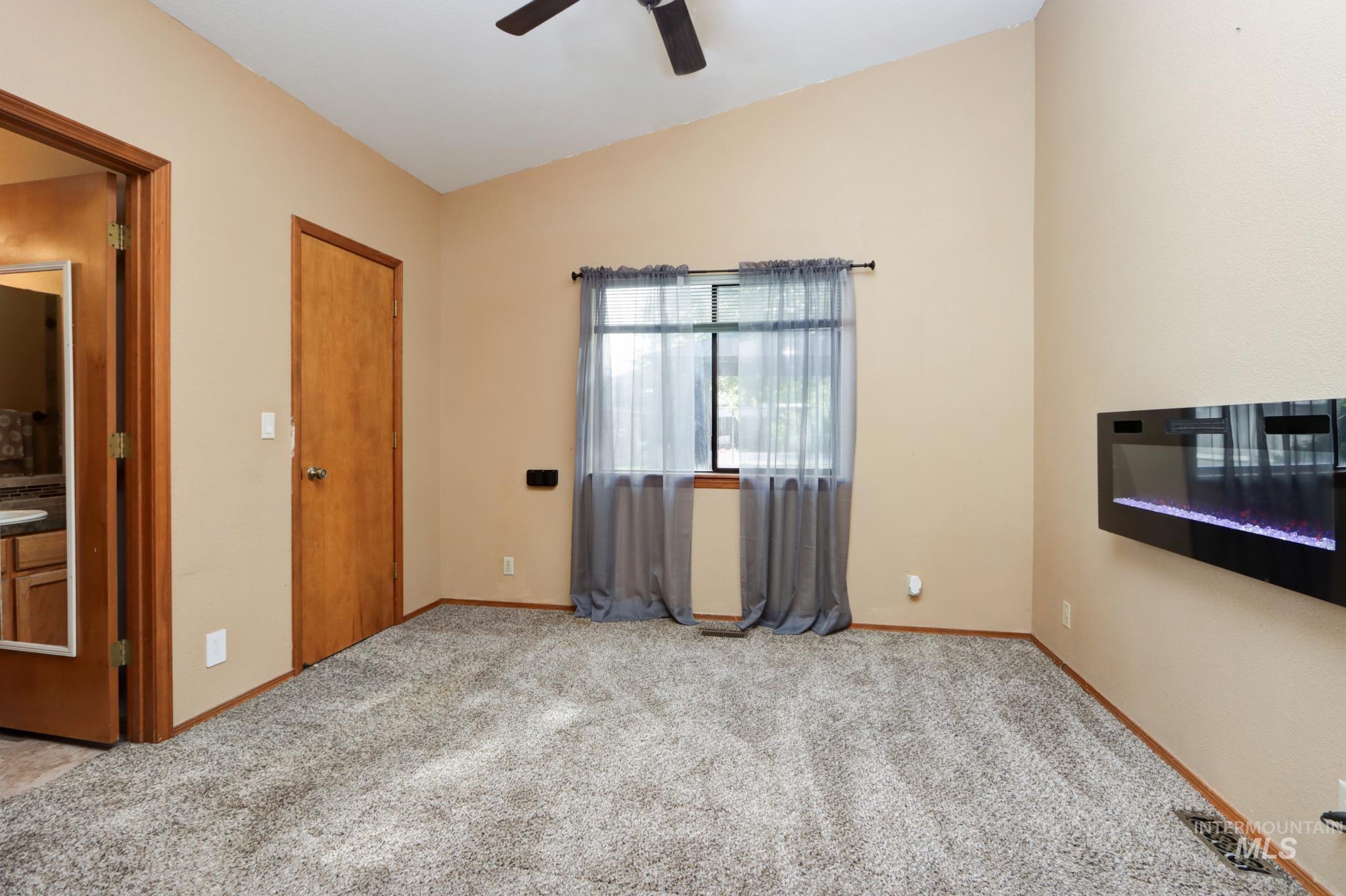 1774 N Jericho Rd, Meridian, Idaho 83646-1858, 3 Bedrooms, 2 Bathrooms, Residential For Sale, Price $449,000,MLS 98982646