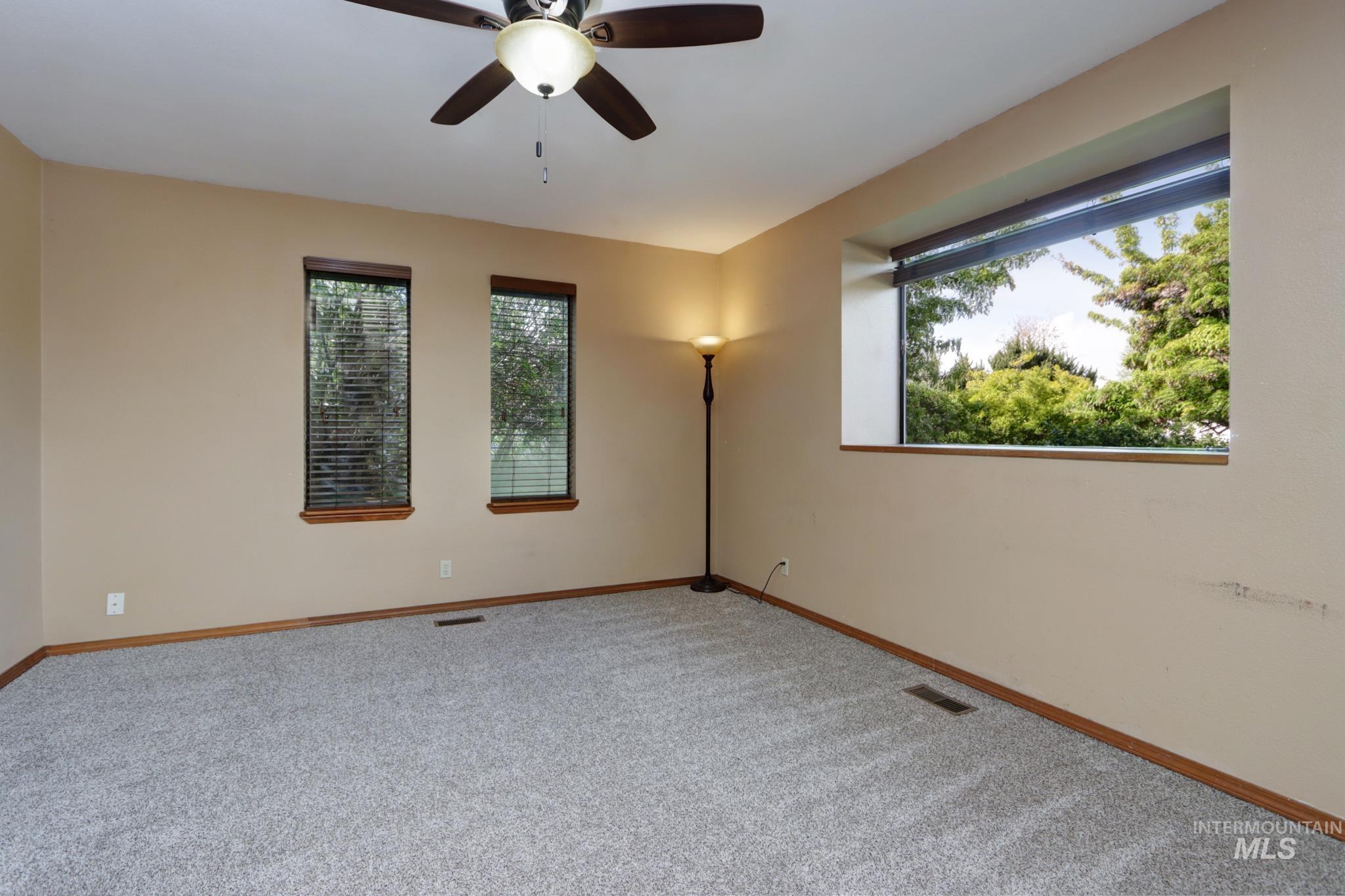 1774 N Jericho Rd, Meridian, Idaho 83646-1858, 3 Bedrooms, 2 Bathrooms, Residential For Sale, Price $449,000,MLS 98982646