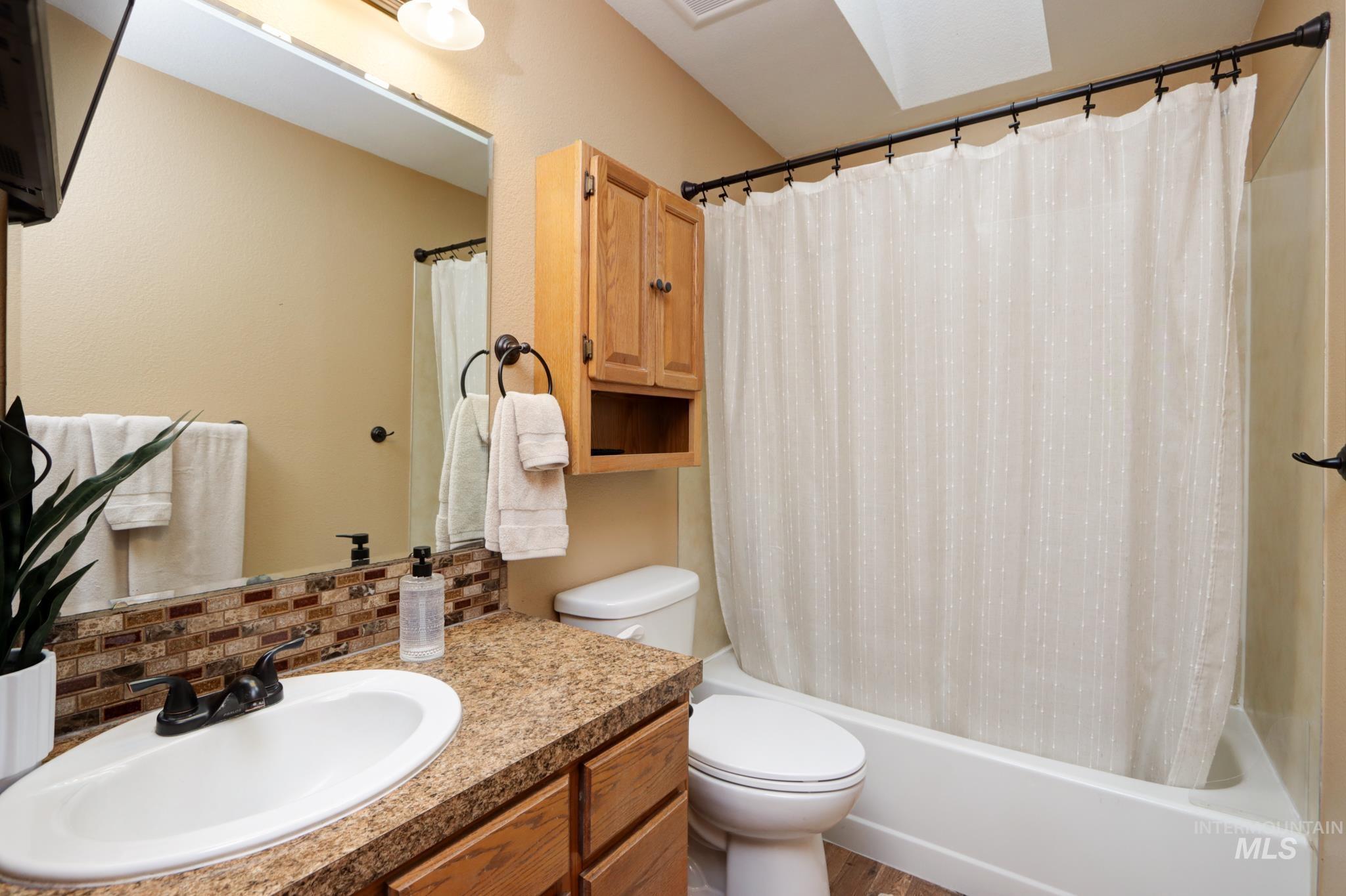 1774 N Jericho Rd, Meridian, Idaho 83646-1858, 3 Bedrooms, 2 Bathrooms, Residential For Sale, Price $449,000,MLS 98982646