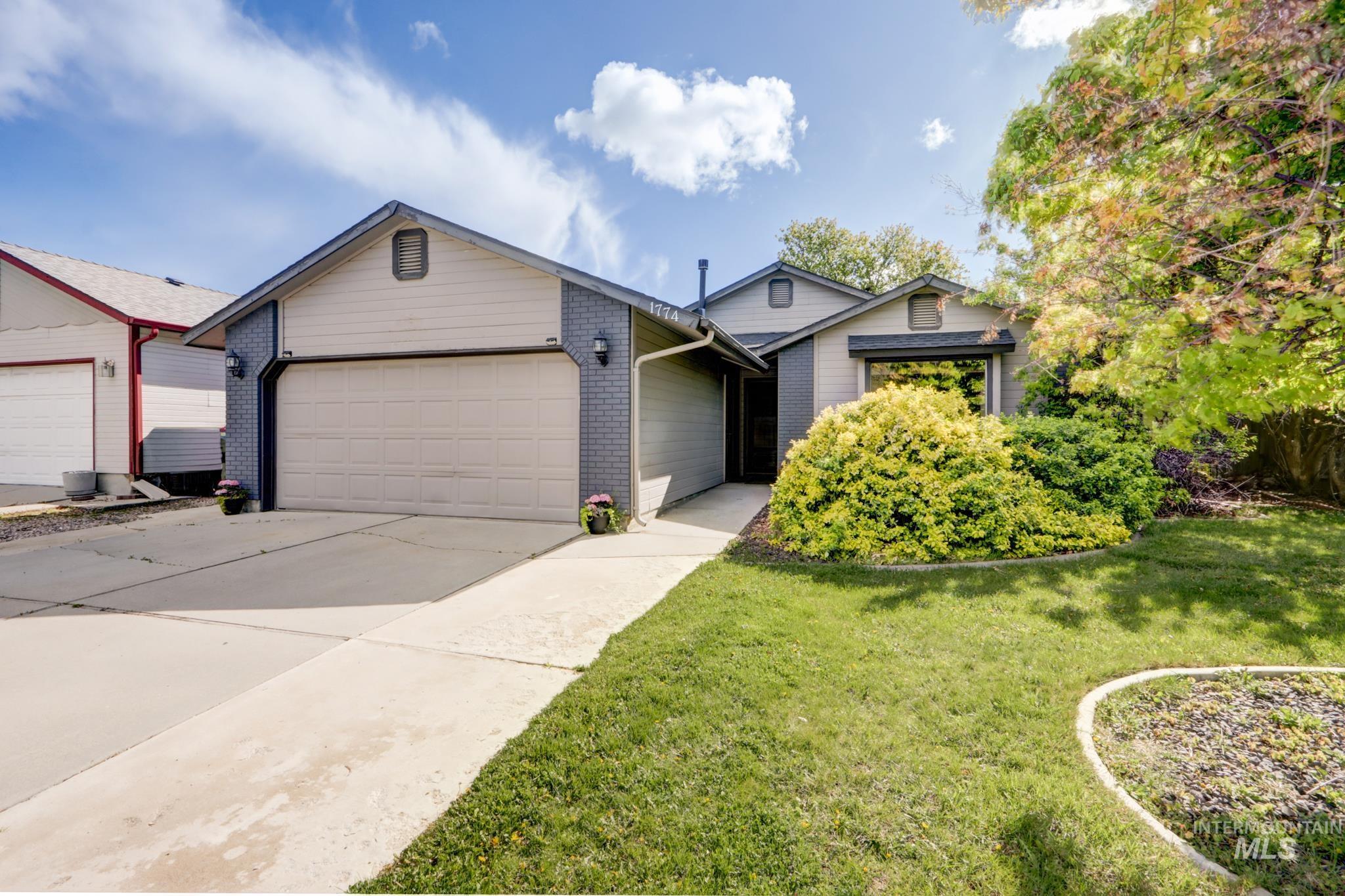 1774 N Jericho Rd, Meridian, Idaho 83646-1858, 3 Bedrooms, 2 Bathrooms, Residential For Sale, Price $449,000,MLS 98982646