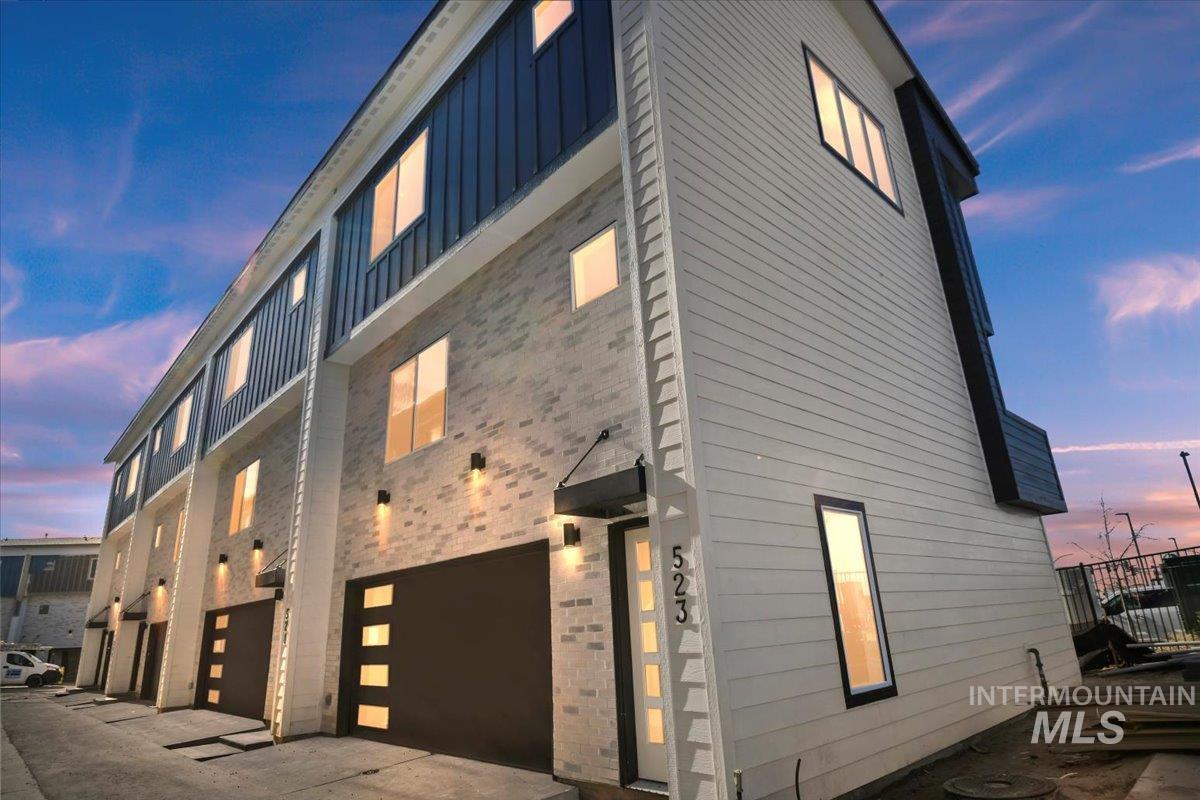 523 N Lucy Lane, Nampa, Idaho 83687, 3 Bedrooms, 2.5 Bathrooms, Residential For Sale, Price $350,000, 98982647