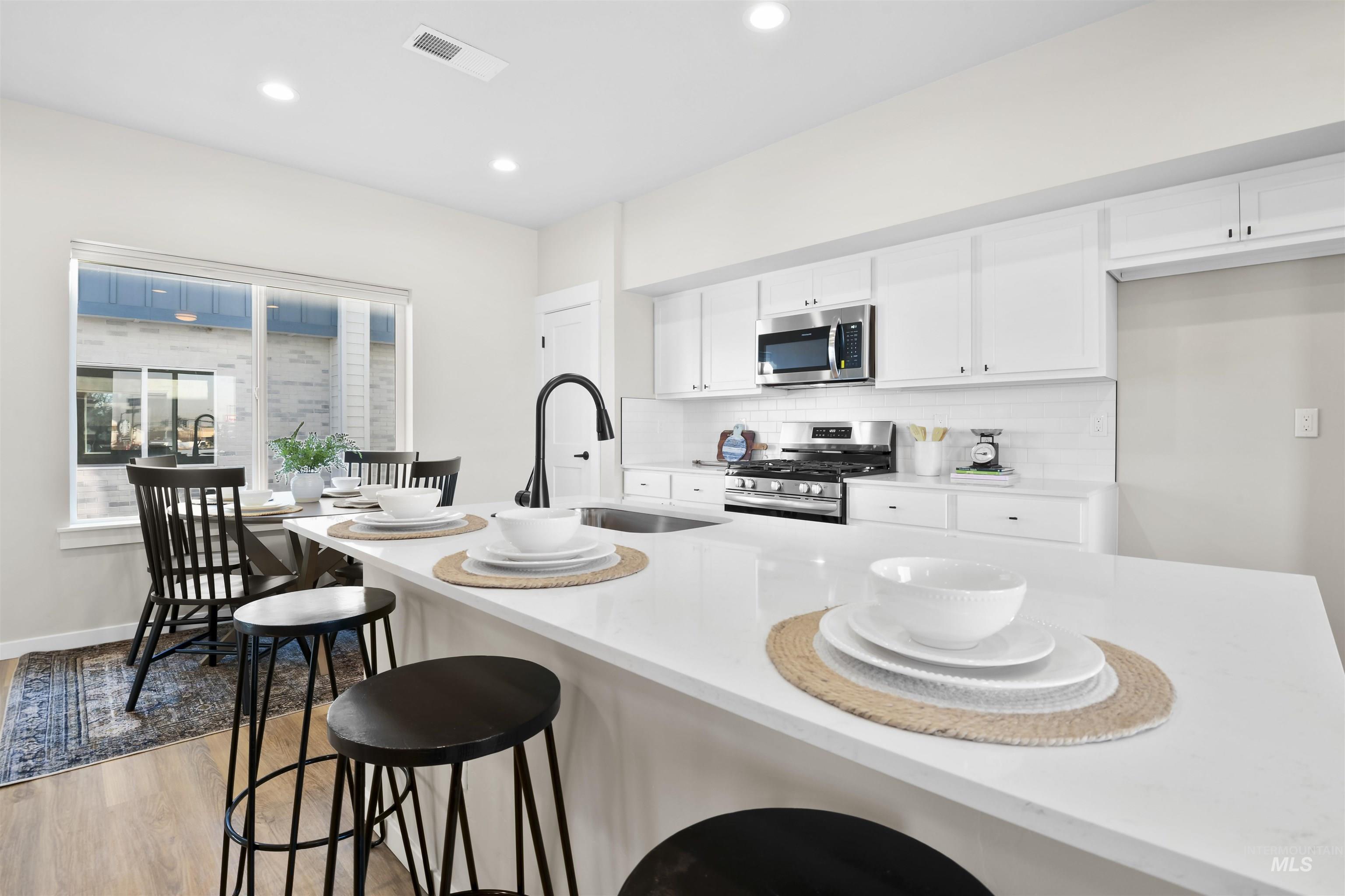 523 N Lucy Lane, Nampa, Idaho 83687, 3 Bedrooms, 2.5 Bathrooms, Residential For Sale, Price $350,000, 98982647