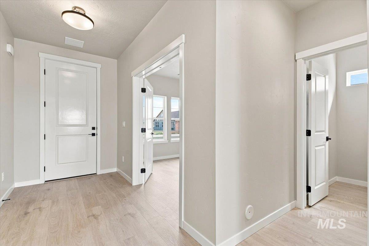 1920 Windhelm St, Caldwell, Idaho 83607, 4 Bedrooms, 2.5 Bathrooms, Residential For Sale, Price $489,990,MLS 98982650
