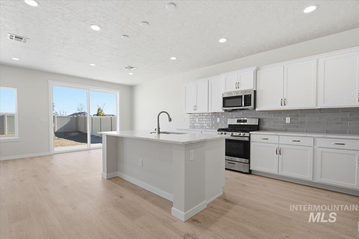 1920 Windhelm St, Caldwell, Idaho 83607, 4 Bedrooms, 2.5 Bathrooms, Residential For Sale, Price $469,990,MLS 98982650