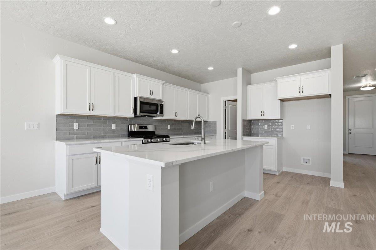 1920 Windhelm St, Caldwell, Idaho 83607, 4 Bedrooms, 2.5 Bathrooms, Residential For Sale, Price $469,990,MLS 98982650