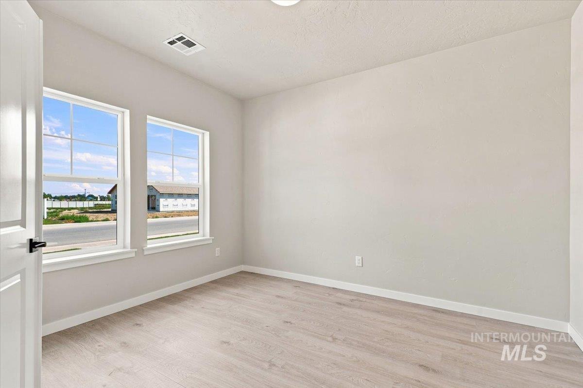 1920 Windhelm St, Caldwell, Idaho 83607, 4 Bedrooms, 2.5 Bathrooms, Residential For Sale, Price $489,990,MLS 98982650