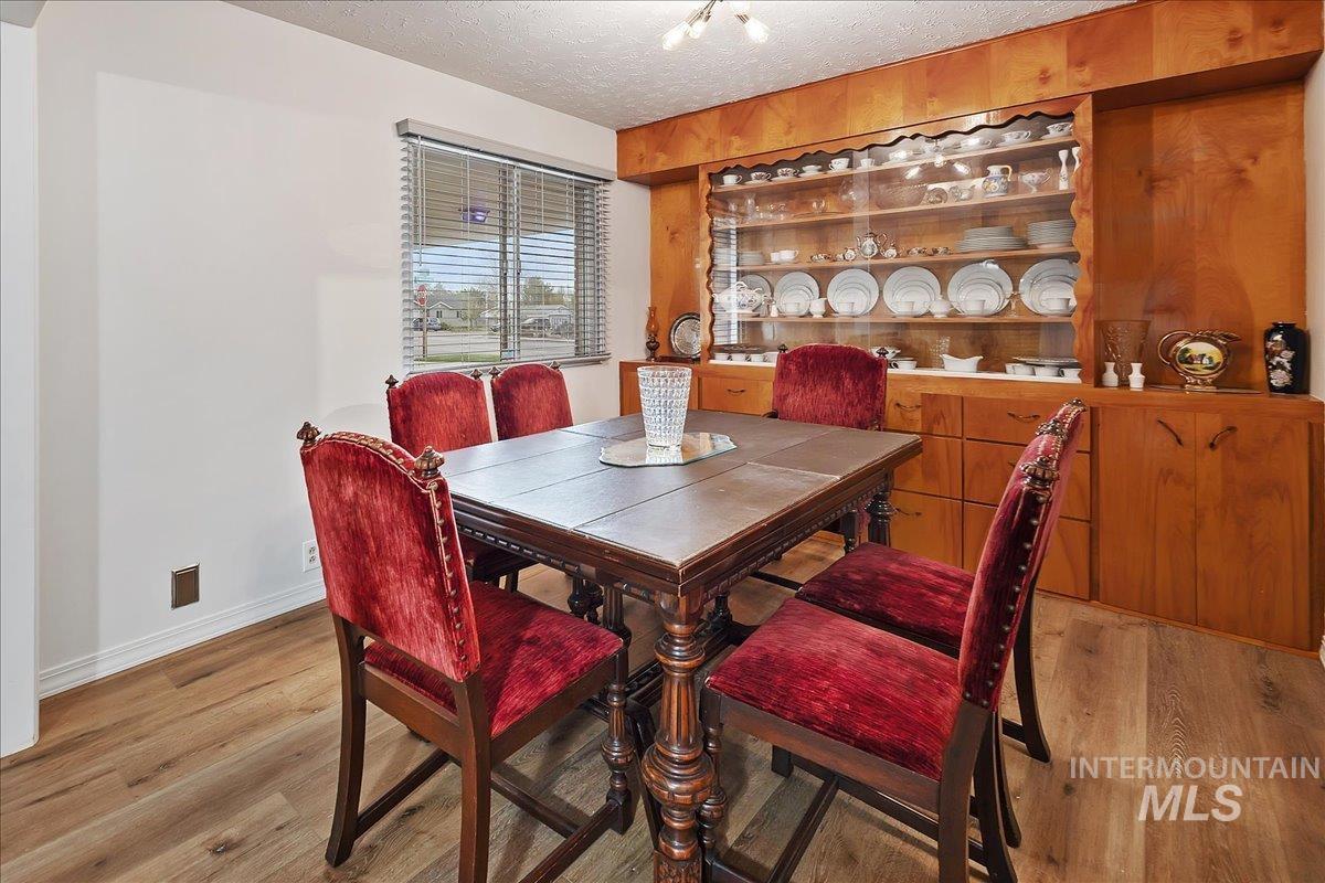 2012 21st, Heyburn, Idaho 83336, 3 Bedrooms, 2.5 Bathrooms, Residential For Sale, Price $375,000, 98982653