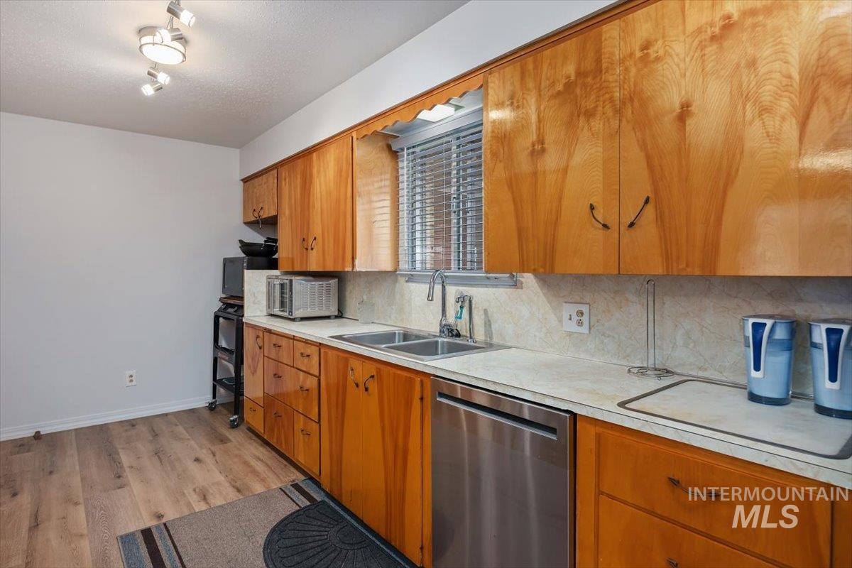 2012 21st, Heyburn, Idaho 83336, 3 Bedrooms, 2.5 Bathrooms, Residential For Sale, Price $375,000, 98982653