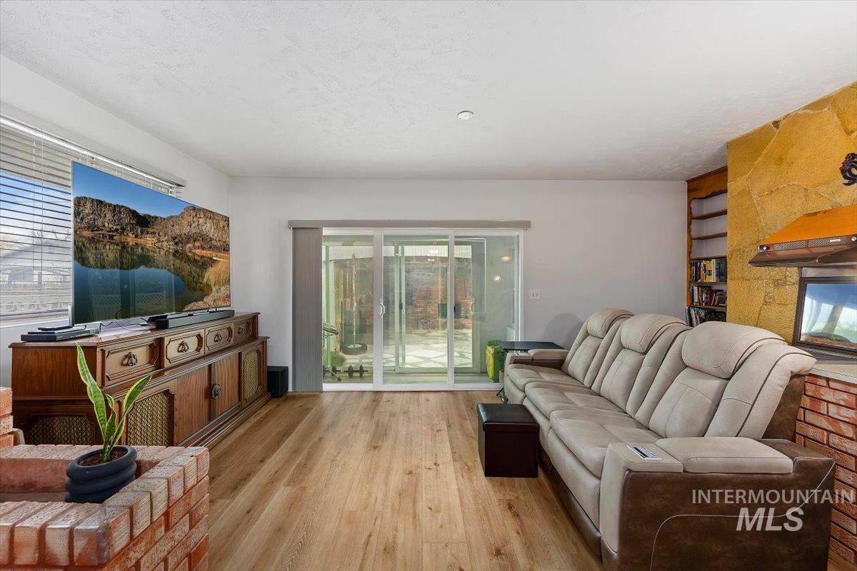 2012 21st, Heyburn, Idaho 83336, 3 Bedrooms, 2.5 Bathrooms, Residential For Sale, Price $375,000, 98982653