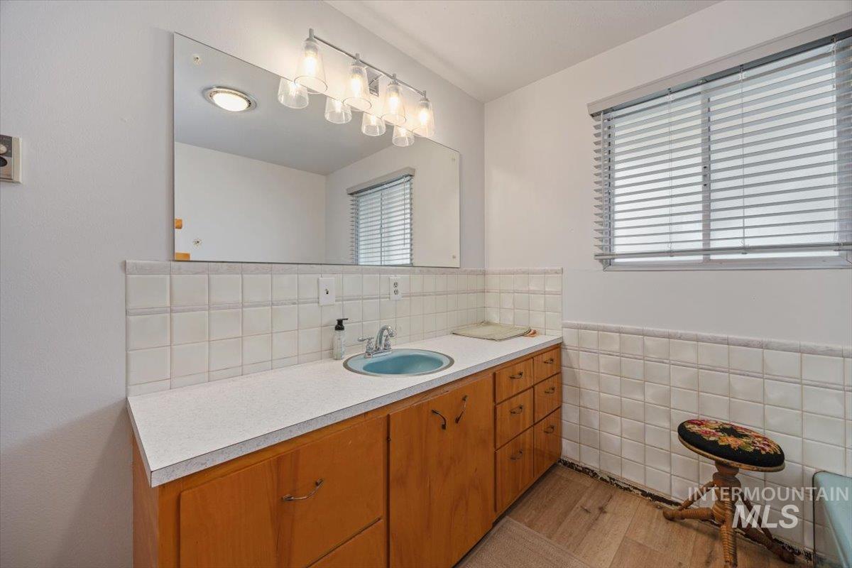 2012 21st, Heyburn, Idaho 83336, 3 Bedrooms, 2.5 Bathrooms, Residential For Sale, Price $375,000, 98982653