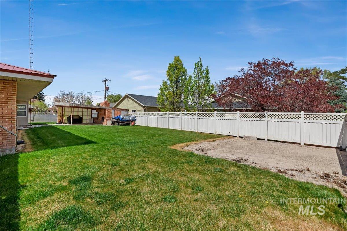 2012 21st, Heyburn, Idaho 83336, 3 Bedrooms, 2.5 Bathrooms, Residential For Sale, Price $375,000, 98982653