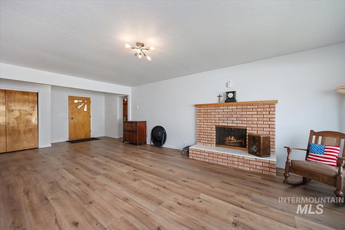 2012 21st, Heyburn, Idaho 83336, 3 Bedrooms, 2.5 Bathrooms, Residential For Sale, Price $375,000, 98982653