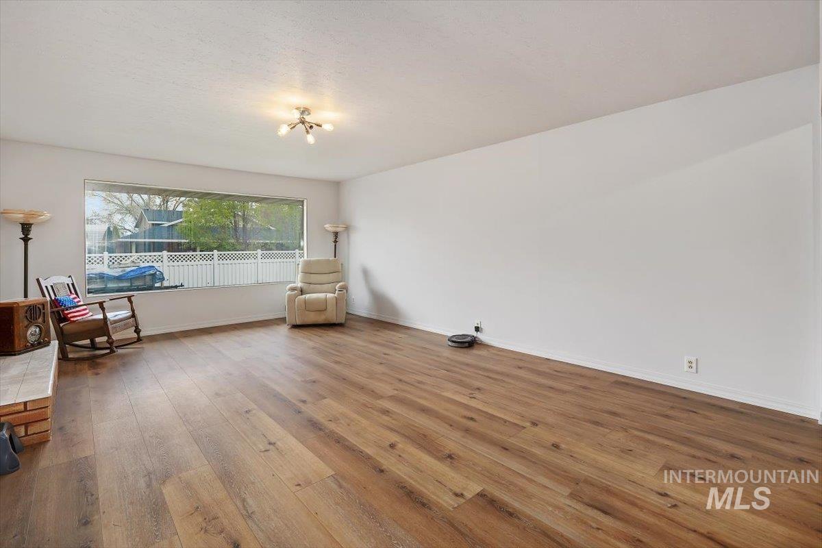 2012 21st, Heyburn, Idaho 83336, 3 Bedrooms, 2.5 Bathrooms, Residential For Sale, Price $375,000, 98982653