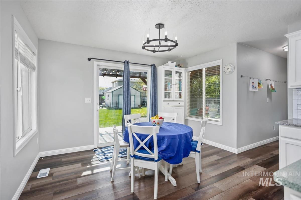 1171 W Penelope St, Kuna, Idaho 83634, 4 Bedrooms, 2.5 Bathrooms, Residential For Sale, Price $524,900, 98982654