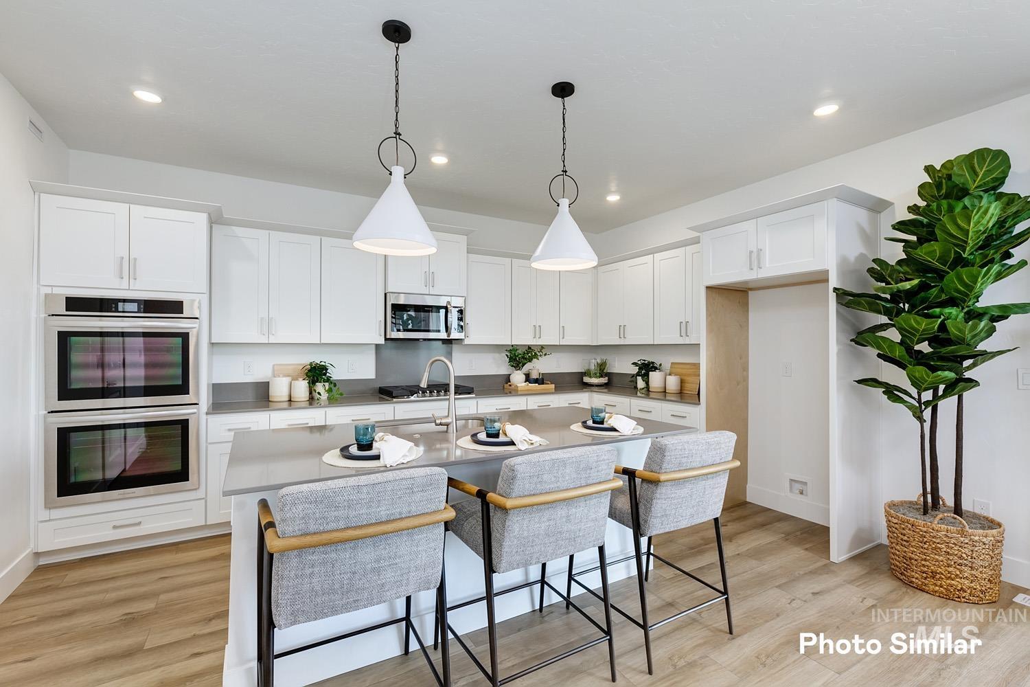 5055 N Corbell Ave, Meridian, Idaho 83646, 4 Bedrooms, 2 Bathrooms, Residential For Sale, Price $580,900,MLS 98982658