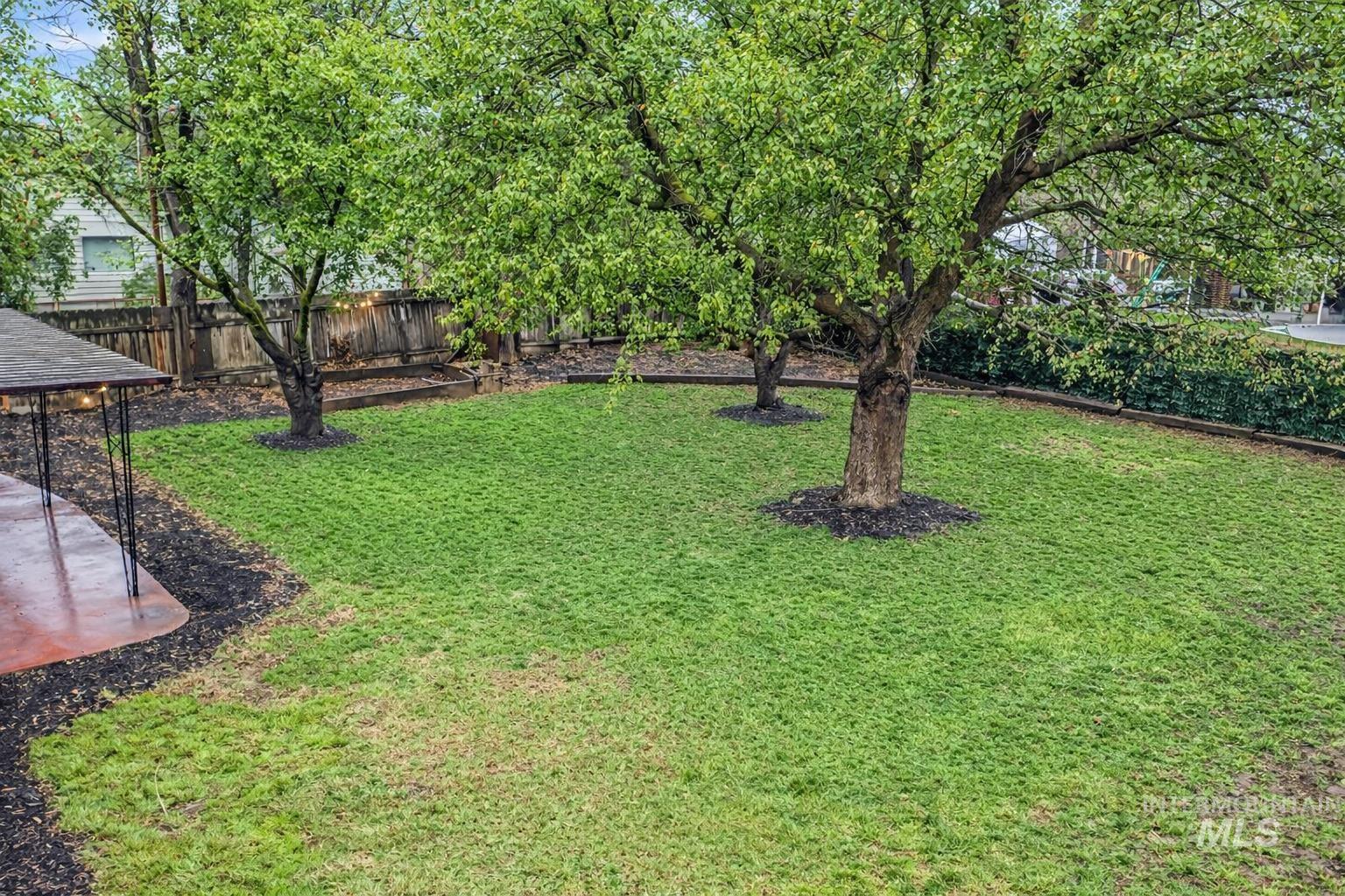 1715 S 10th Ave, Caldwell, Idaho 83605, 3 Bedrooms, 2 Bathrooms, Residential For Sale, Price $449,900,MLS 98982659