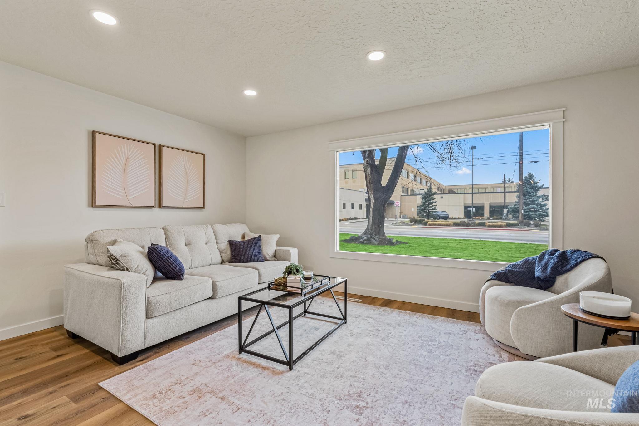 1715 S 10th Ave, Caldwell, Idaho 83605, 3 Bedrooms, 2 Bathrooms, Residential For Sale, Price $449,900,MLS 98982659
