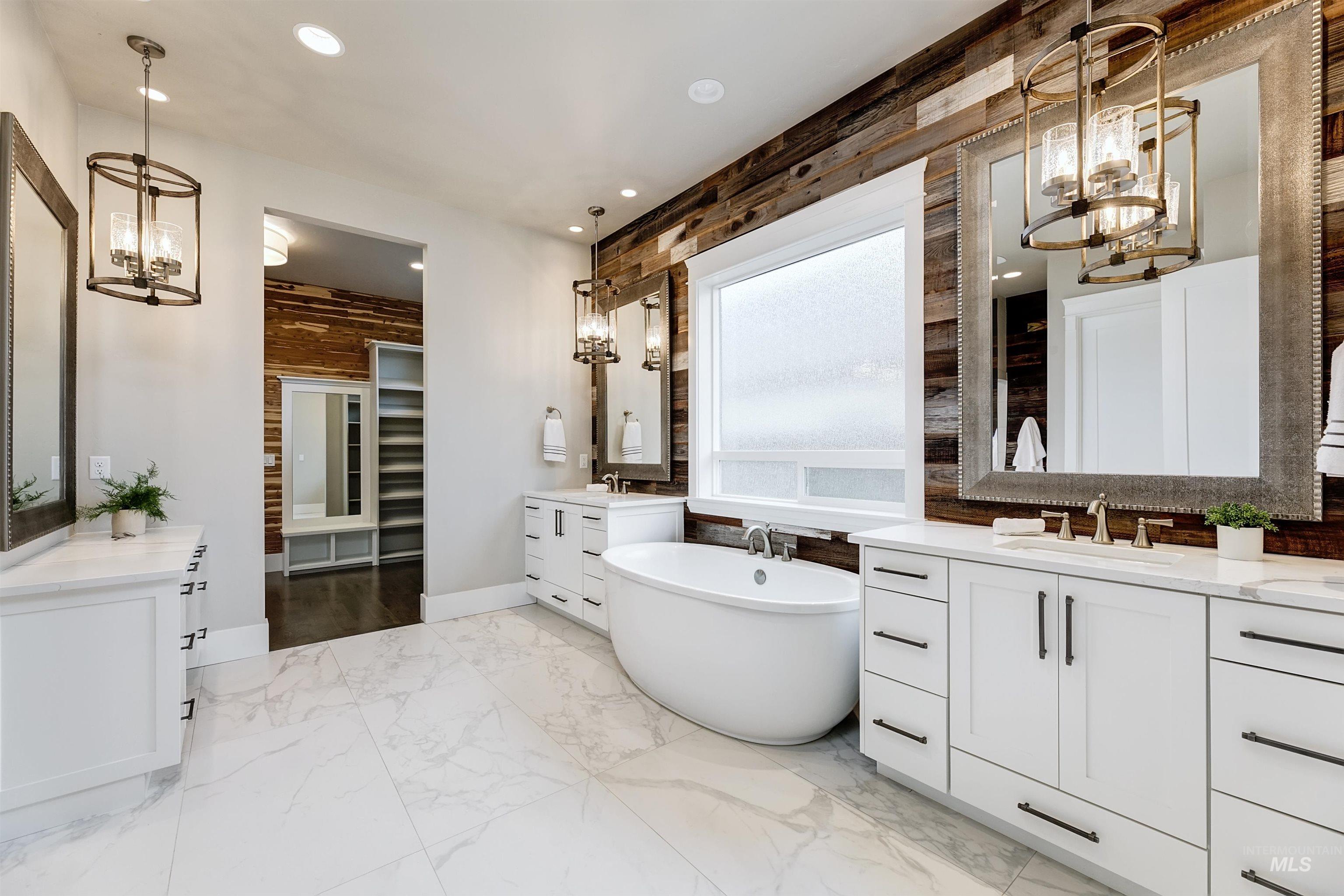 2288 N Fountainhead Way, Eagle, Idaho 83616, 3 Bedrooms, 2.5 Bathrooms, Residential For Sale, Price $1,395,000,MLS 98982660