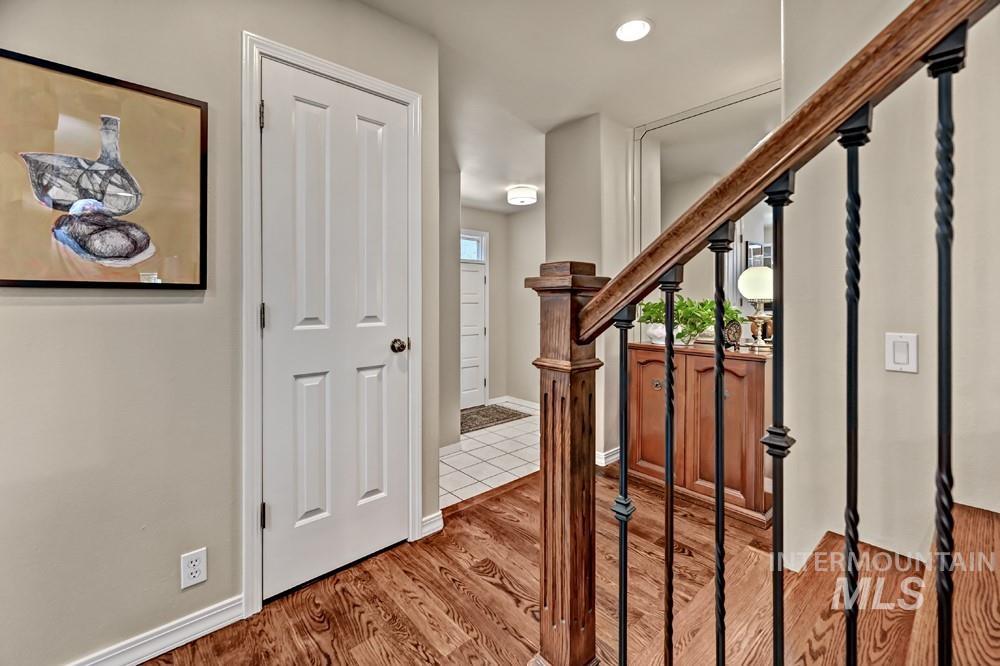 836 E Riverpark Ln, Boise, Idaho 83706, 3 Bedrooms, 2 Bathrooms, Residential For Sale, Price $639,000,MLS 98982661