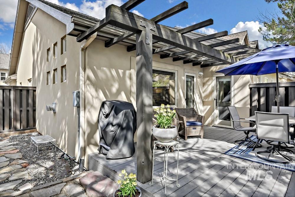 836 E Riverpark Ln, Boise, Idaho 83706, 3 Bedrooms, 2 Bathrooms, Residential For Sale, Price $639,000,MLS 98982661