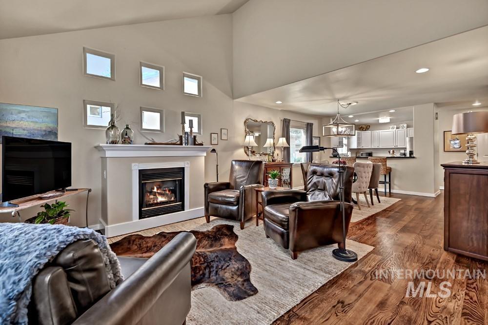 836 E Riverpark Ln, Boise, Idaho 83706, 3 Bedrooms, 2 Bathrooms, Residential For Sale, Price $639,000,MLS 98982661