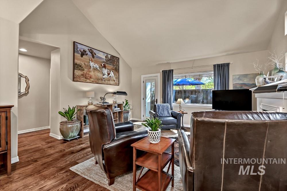 836 E Riverpark Ln, Boise, Idaho 83706, 3 Bedrooms, 2 Bathrooms, Residential For Sale, Price $639,000,MLS 98982661