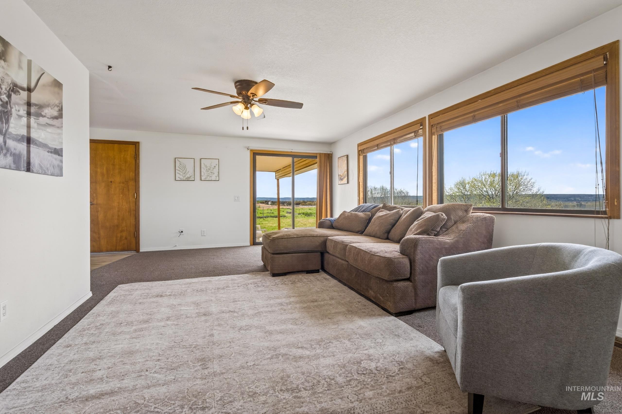 8989 Hillview Rd, Emmett, Idaho 83687, 4 Bedrooms, 2.5 Bathrooms, Residential For Sale, Price $599,900,MLS 98982662
