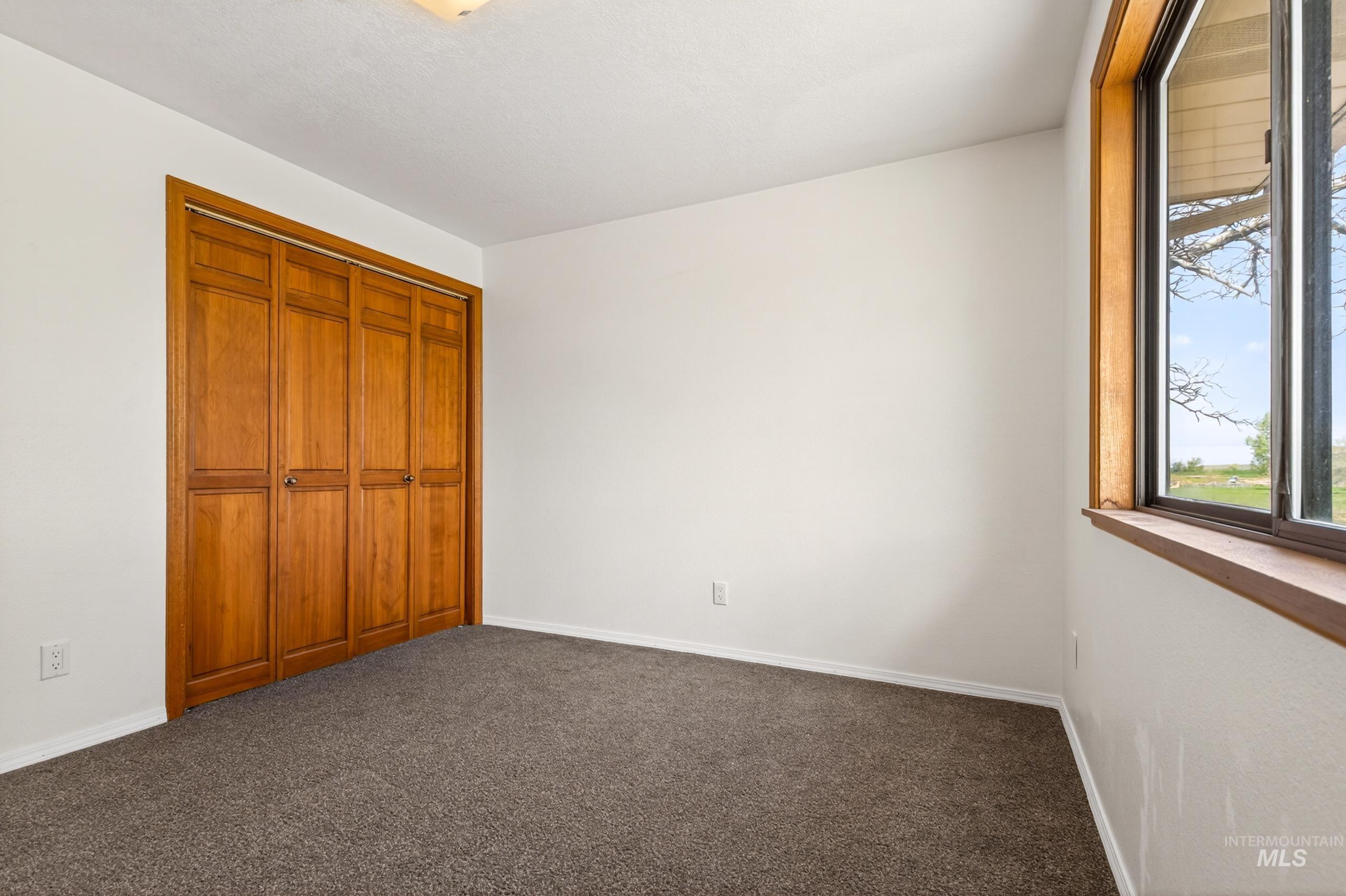8989 Hillview Rd, Emmett, Idaho 83687, 4 Bedrooms, 2.5 Bathrooms, Residential For Sale, Price $599,900,MLS 98982662