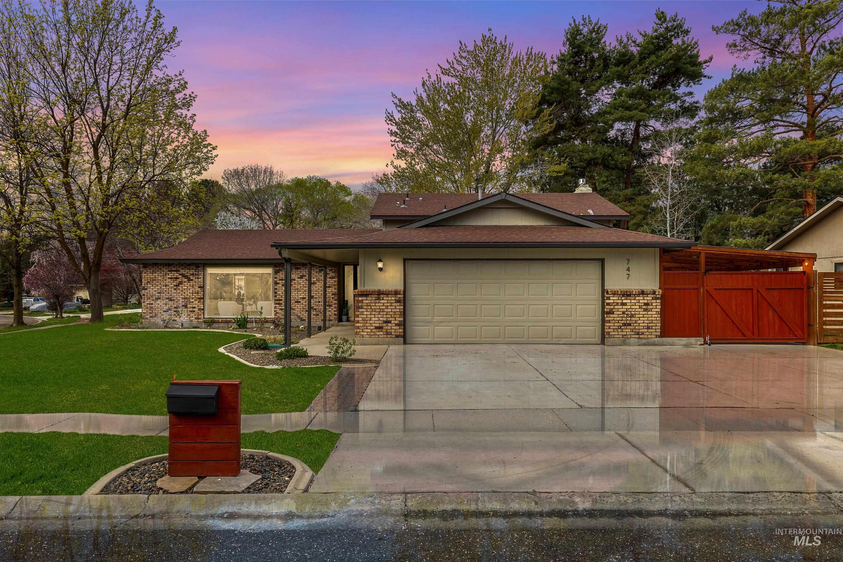 747 Spyglass Way, Eagle, Idaho 83616, 4 Bedrooms, 3 Bathrooms, Residential For Sale, Price $574,999, 98982664