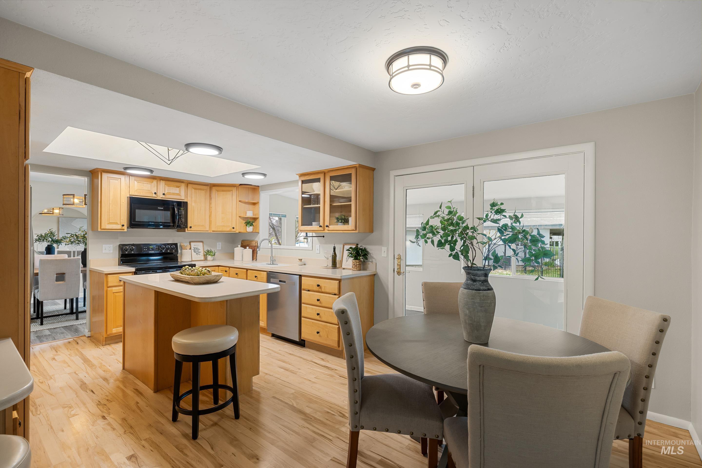 747 Spyglass Way, Eagle, Idaho 83616, 4 Bedrooms, 3 Bathrooms, Residential For Sale, Price $574,999, 98982664