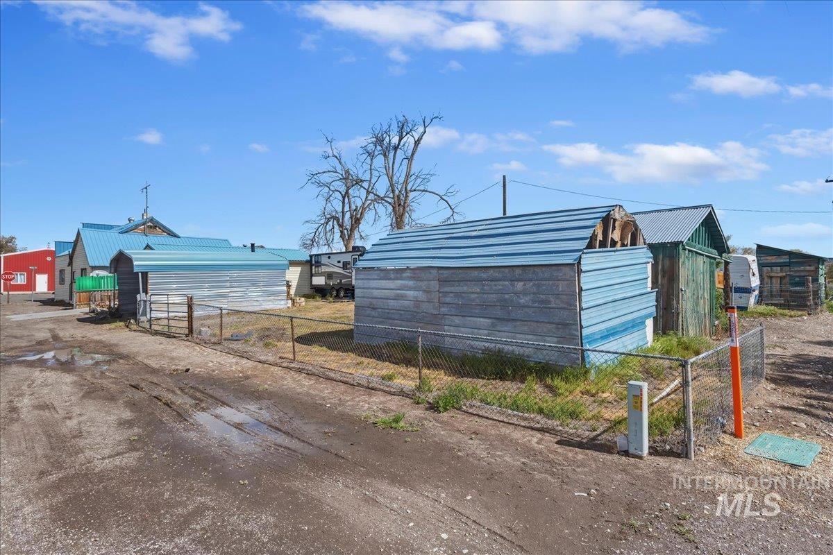 255 Main St, Grand View, Idaho 83624, 3 Bedrooms, 1 Bathroom, Residential For Sale, Price $340,000,MLS 98982667