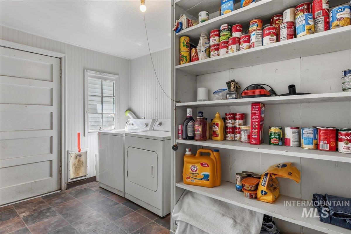 255 Main St, Grand View, Idaho 83624, 3 Bedrooms, 1 Bathroom, Residential For Sale, Price $340,000,MLS 98982667