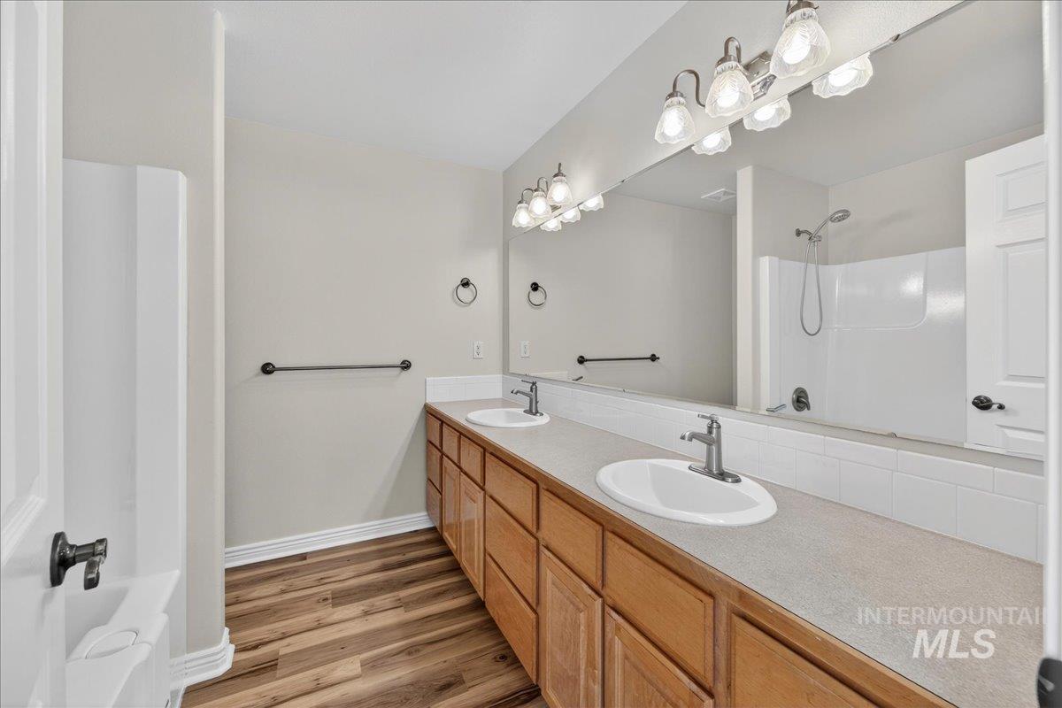 80 S Blue Bonnet Way, Nampa, Idaho 83687, 3 Bedrooms, 3 Bathrooms, Residential For Sale, Price $429,900, 98982668