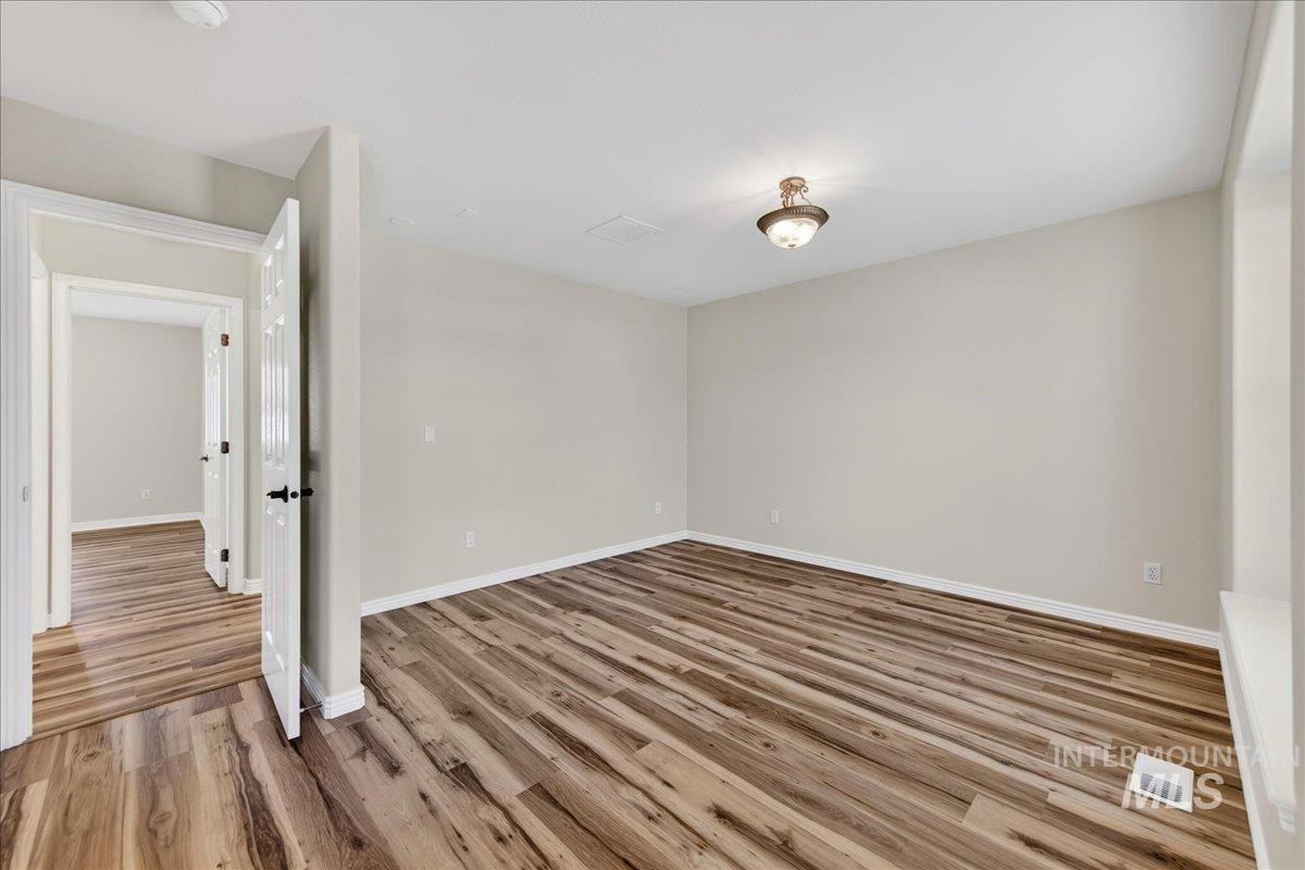 80 S Blue Bonnet Way, Nampa, Idaho 83687, 3 Bedrooms, 3 Bathrooms, Residential For Sale, Price $429,900, 98982668