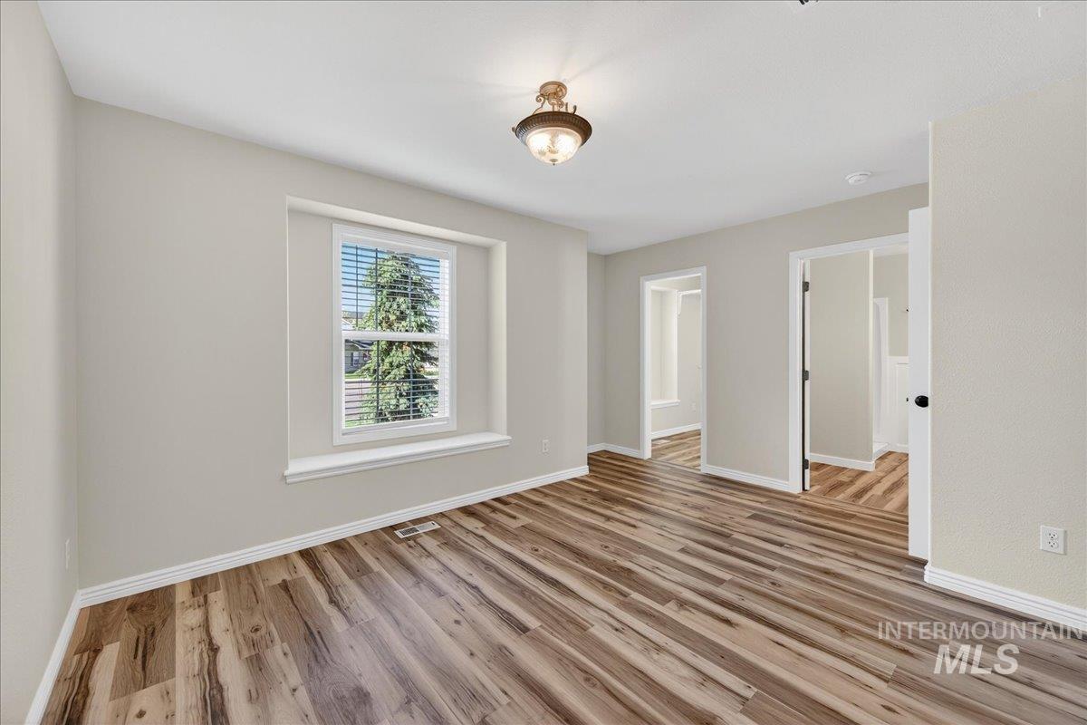 80 S Blue Bonnet Way, Nampa, Idaho 83687, 3 Bedrooms, 3 Bathrooms, Residential For Sale, Price $429,900, 98982668