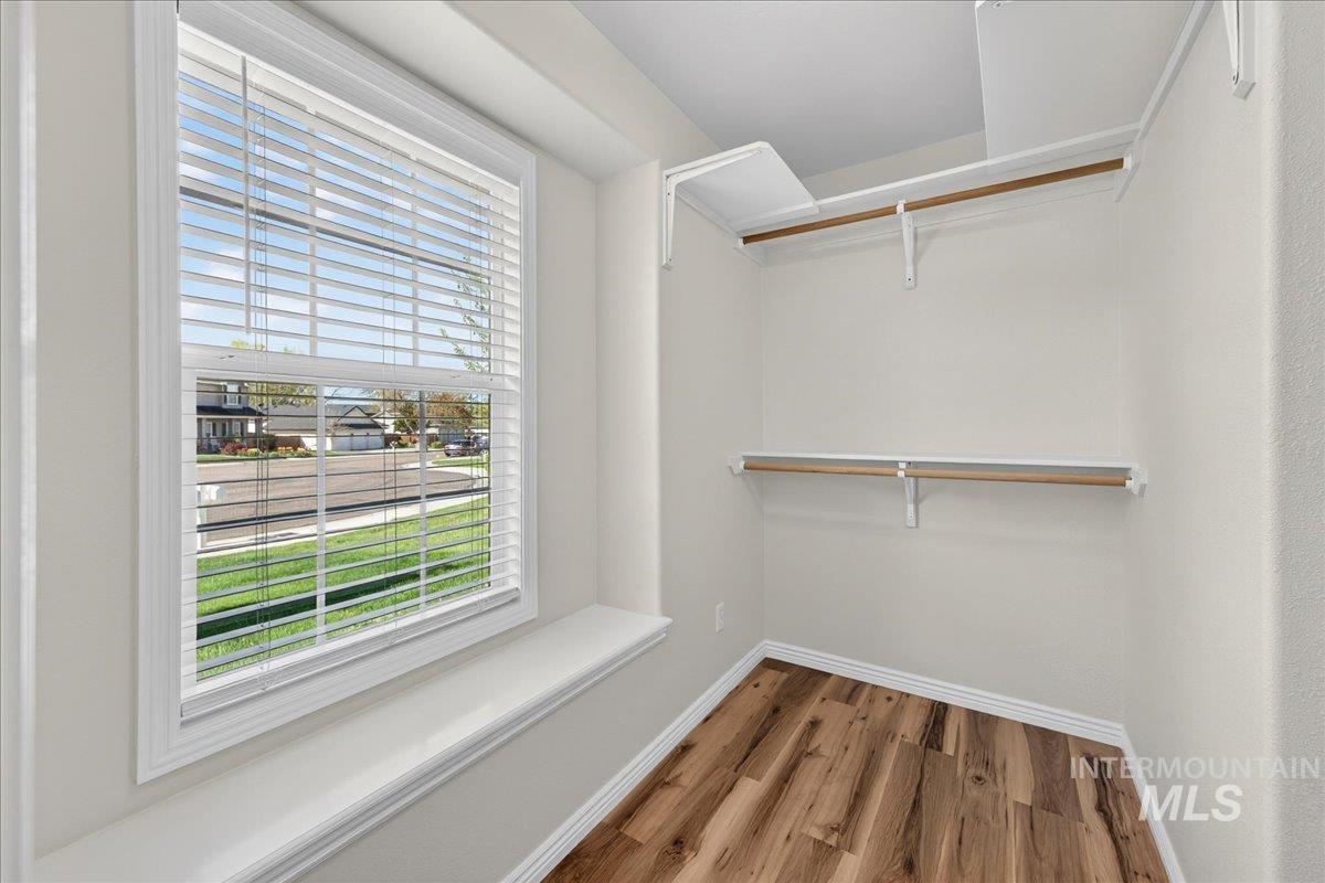 80 S Blue Bonnet Way, Nampa, Idaho 83687, 3 Bedrooms, 3 Bathrooms, Residential For Sale, Price $429,900, 98982668