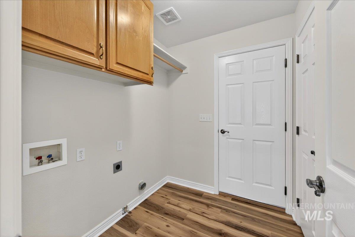 80 S Blue Bonnet Way, Nampa, Idaho 83687, 3 Bedrooms, 3 Bathrooms, Residential For Sale, Price $429,900, 98982668